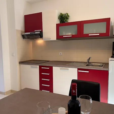 Apartment In The Heart Of - 50m To The Porec